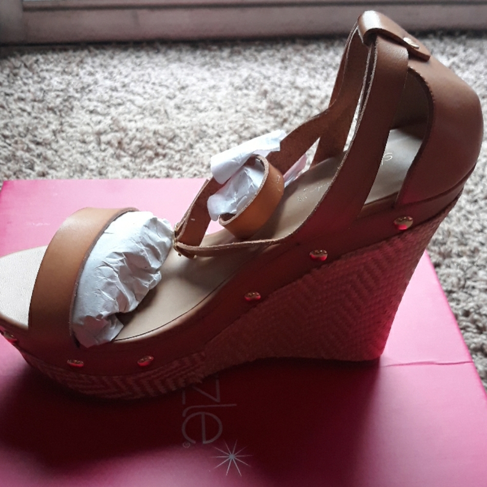 New Make an offer. Must sell today! Size 12 Heels